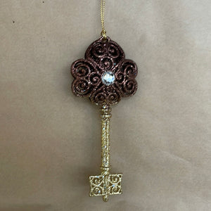 Brn/gold glitter key ornament