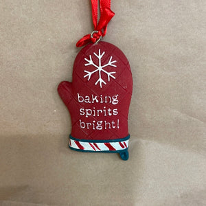 Baking spirts bright oven mitt orn