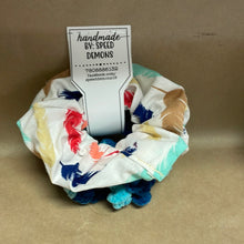 Load image into Gallery viewer, Handmade 2pack of scrunchies

