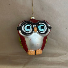 Load image into Gallery viewer, Glass glitter owl ornament
