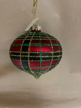 Load image into Gallery viewer, Red plaid glass ball
