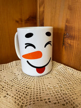 Load image into Gallery viewer, Snowman Mugs
