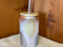 Load image into Gallery viewer, 13oz glass frosty cups with lid and straw
