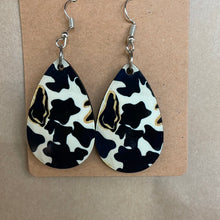 Load image into Gallery viewer, Country theme hand made earrings
