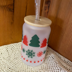 Christmas 13oz glass frostie with bamboo lid and straw